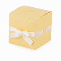 علبة التوزيعات الفاخرة بختم " عيدكم مبارك" لون أصف...