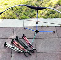 ستاند للقوس لون اسود