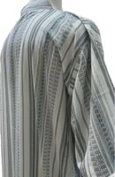 قميص سبعه مشجر رمادي ورصاصي وابيض