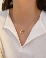 قلادة مرصعة بالزركون