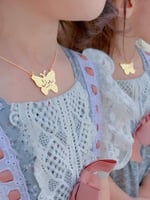 سلسال الفراشة باسم ابنتك