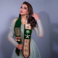 وشاح احلام سيفين ونخلة