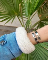 اسوارة التاريخ والاسم