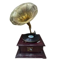 جرامافون كلاسيكي كبير