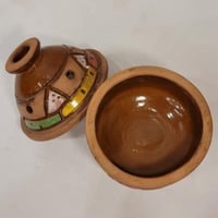 مبخرة فخار غطاء ملون