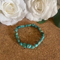 اسوارة حجر الفيروز الطبيعي من منجم كينجام – أريزون...