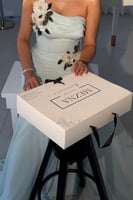 نرسم طلتك النهائيه بالفستان ولوحات عقد قران بالحجم...