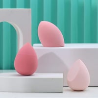 اسفنجات مكياج لتوزيع كريم الأساس والكونسيلر – 3 قط...