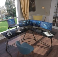 طاولة قيمنق على شكل حرف ال