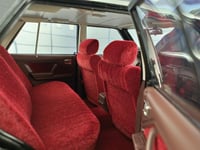 Toyota Crown 1984 Black 1:18 XiaoGuang 8250611B