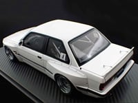 BMW M3 E30 Pandem 30 White 1:18 Ignition Model IG3...