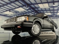 Toyota Crown 1984 Black 1:18 XiaoGuang 8250611B