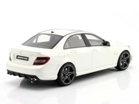 Mercedes-Benz C63 AMG Diamond White 1:18 GT Spirit...