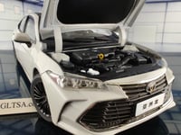 Toyota Avalon White 1:18 Diecast Car Model - مجسم...