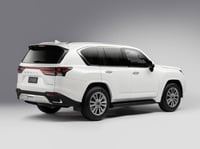 Lexus LX600 White 1:18 LCD Models LCD18021-WH