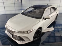 Toyota Avalon White 1:18 Diecast Car Model - مجسم...
