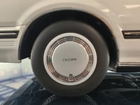 Toyota Crown MS122 White (Red Interior) 1:18 XiaoG...