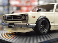 Nissan Skyline 2000 GT-R (KPGC10) White 1:18 Ignit...