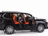 Lexus LX570 Black 1:18 LCD Models LCD18010-BL