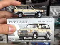 Toyota Land Cruiser LC80 Golden 1:64 Massdi TYT100...