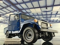 RARE Toyota Land Cruiser 40 LC40 Pickup Blue 1:18...