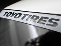 BMW M3 E30 Pandem 30 White 1:18 Ignition Model IG3...