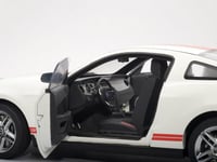 RARE Ford Mustang Shelby GT500 Performance White w...