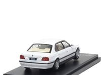 BMW 750iL (E38) White 1:64 Almost Real 630202001