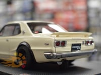 Nissan Skyline 2000 GT-R (KPGC10) White 1:18 Ignit...
