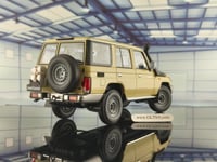 Toyota Land Cruiser 76 Beige 1:18 Almost Real 8701...