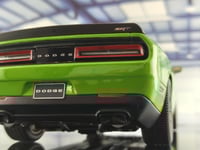 RARE Dodge Challenger Hellcat SRT Go Green 1:18 GT...