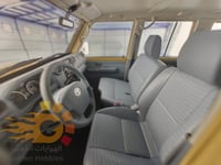 Toyota Land Cruiser 76 Beige 1:18 Almost Real 8701...