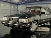 Toyota Crown 1984 Black 1:18 XiaoGuang 8250611B