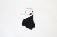 3 جوارب نسائية قصيرة