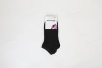 3 جوارب نسائية قصيرة