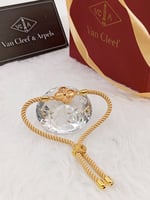 اساور.. خيط.. سحاب من ماركه ..فان كليف