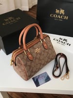 شنط كوتش بعلبة الماركة