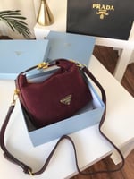 برادا الهبة شنط برادا الجديد بعلبةالماركة