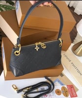 شنط لويس هاكوالتي بعلبة الماركه