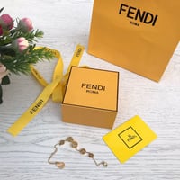 أسواره نسائية ‍ من فندي درجة اولى مع كافة ملحقاتها