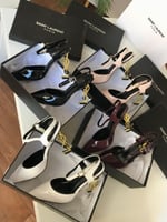 كعب سان لوران