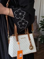 شنط مايكل كروس