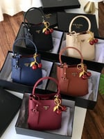 شنط برادا الجديد هاكوالتي بعلبةالماركة