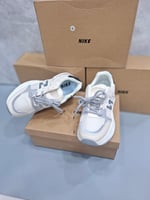 جزمات بعلبة الماركة