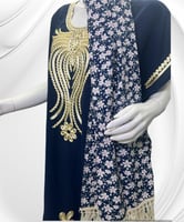 عرض ملابس اشكال وموديلات مختلفه