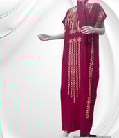 عرض ملابس اشكال وموديلات مختلفه