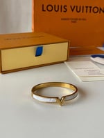 سواره يد نسائي لويس فيتون