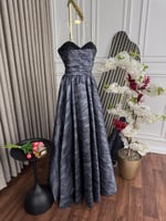 فستان سهرة برنت خاص مطرز يدوي