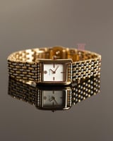 ساعه توري بورش نسائي اسوارة