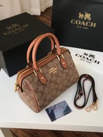 شنط كوتش بعلبة الماركة